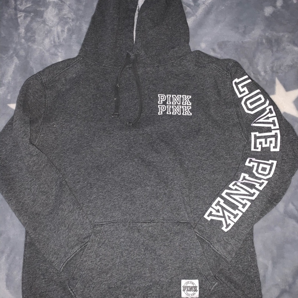 Grey hoodie with pocket